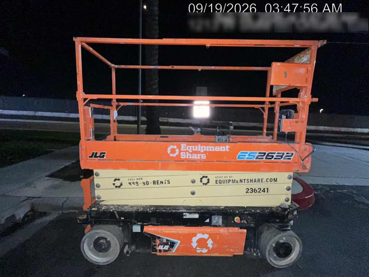 2022 JLG ES2632