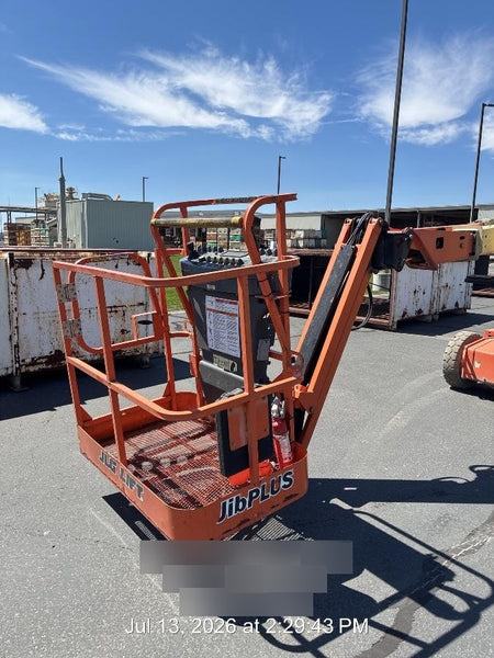 2019 JLG E400AJPN