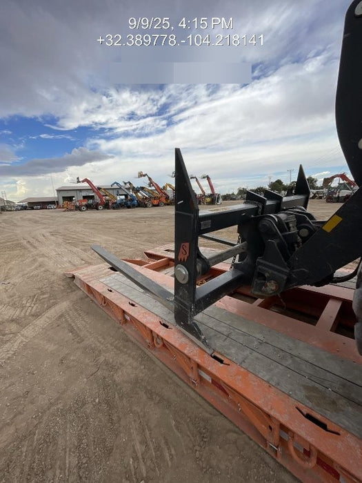 2024 SOLESBEE 96" Loader Fork Carriage - Solesbee