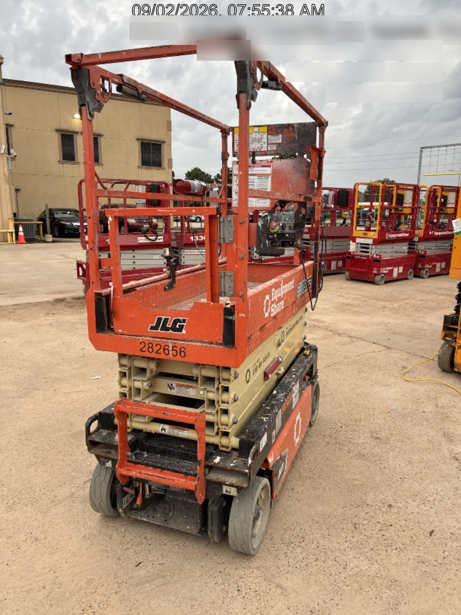 2022 JLG ES1932
