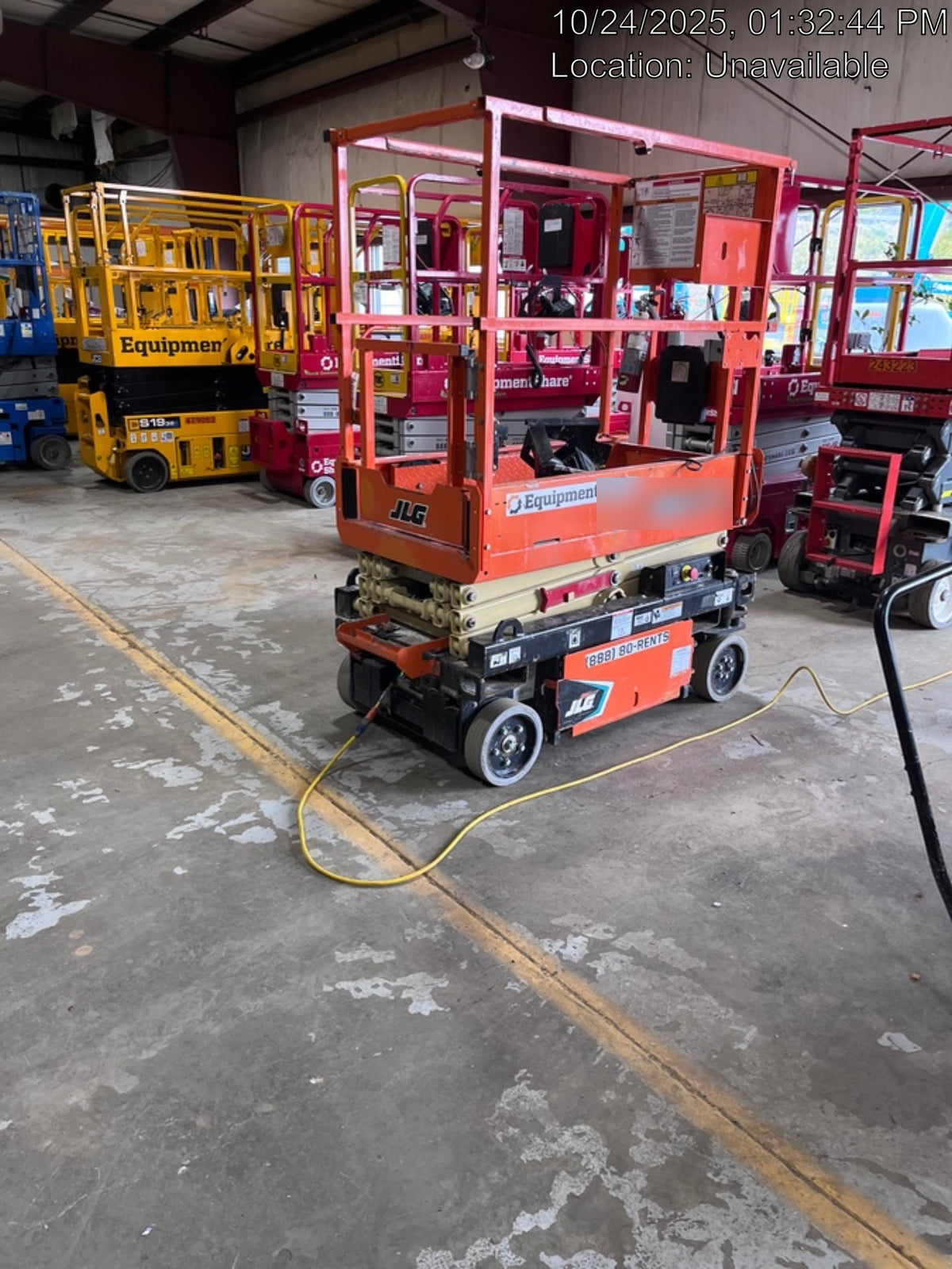 2022 JLG ES1330L