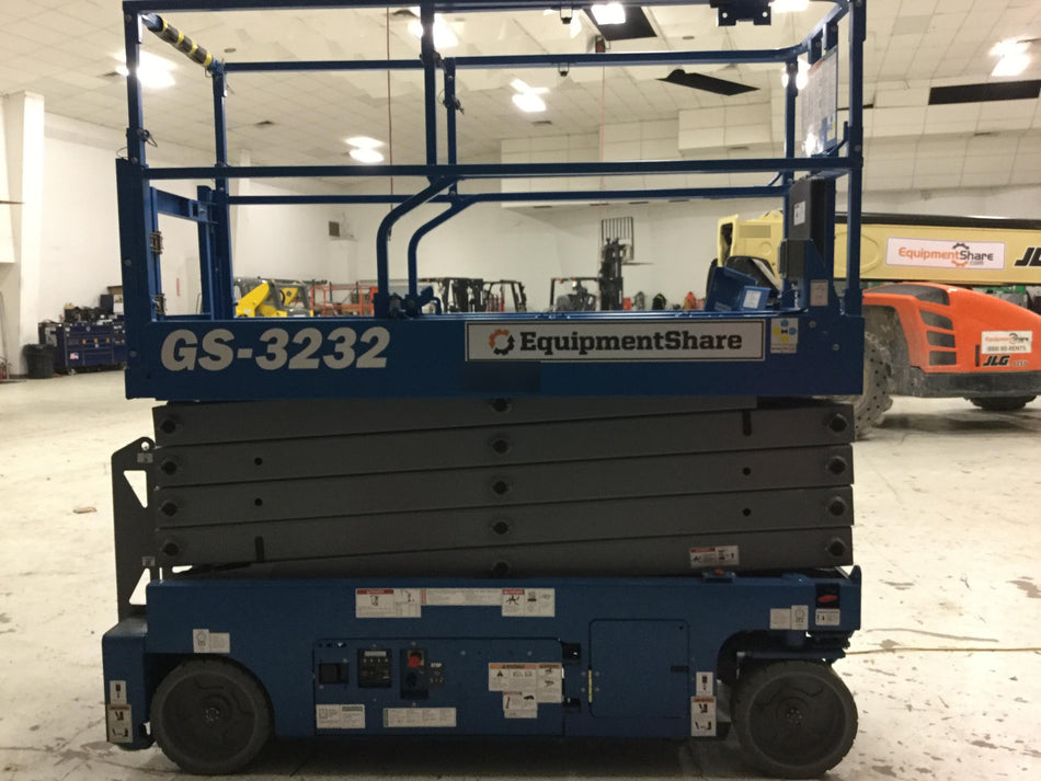 2018 GENIE GS-3232