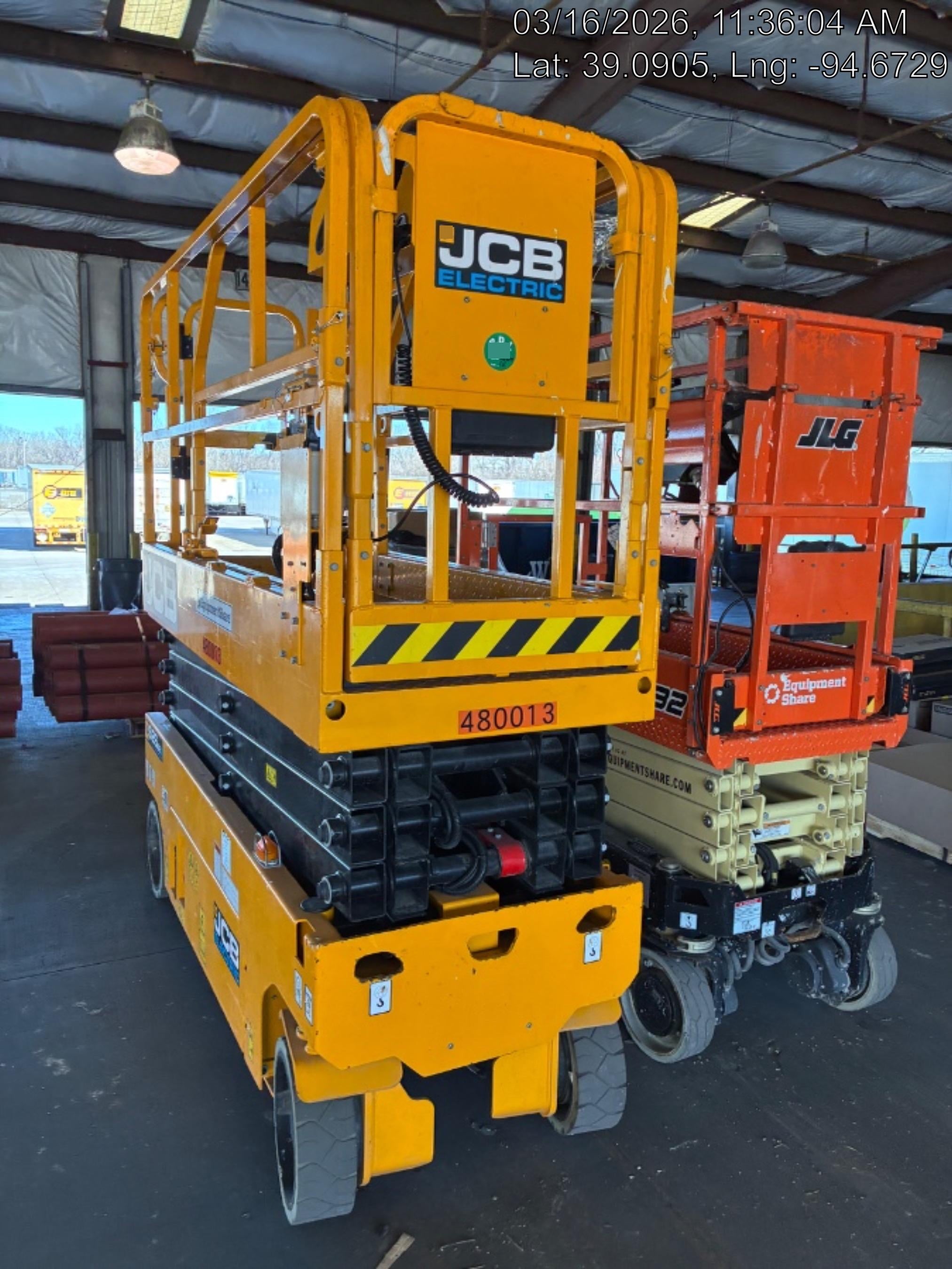 2023 JLG ES1932