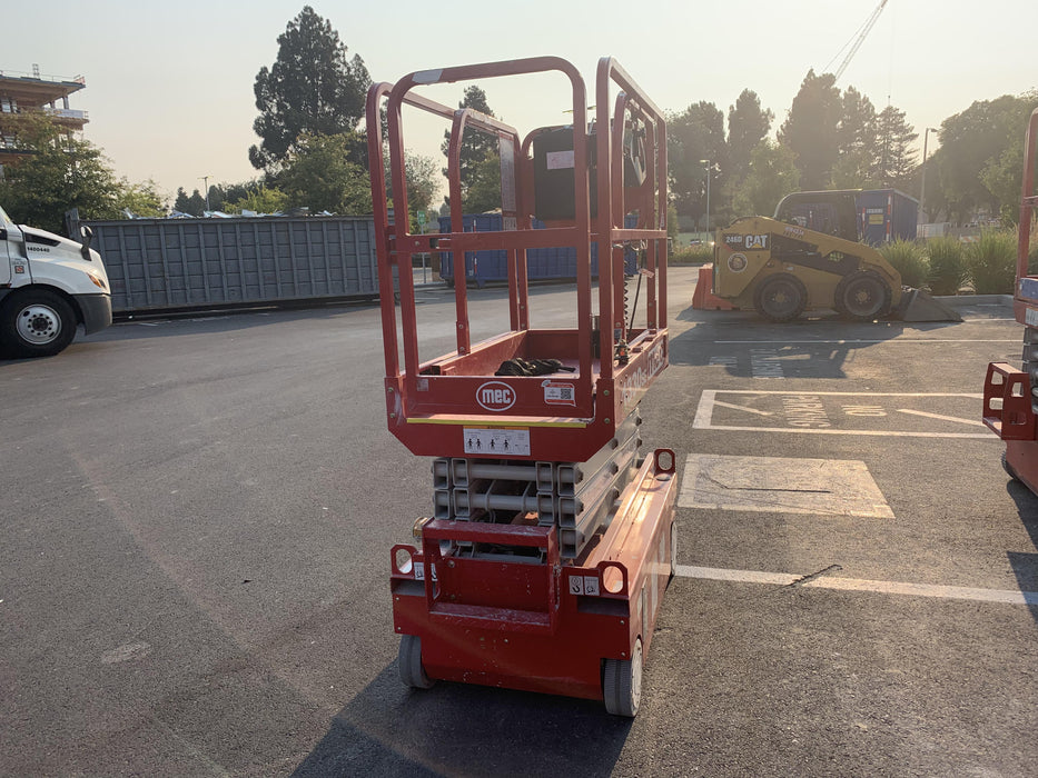 2020 MEC 1330SE Solid NM Tires, Steel Swing out Doors, LCS, Beacon, 900W Inverter