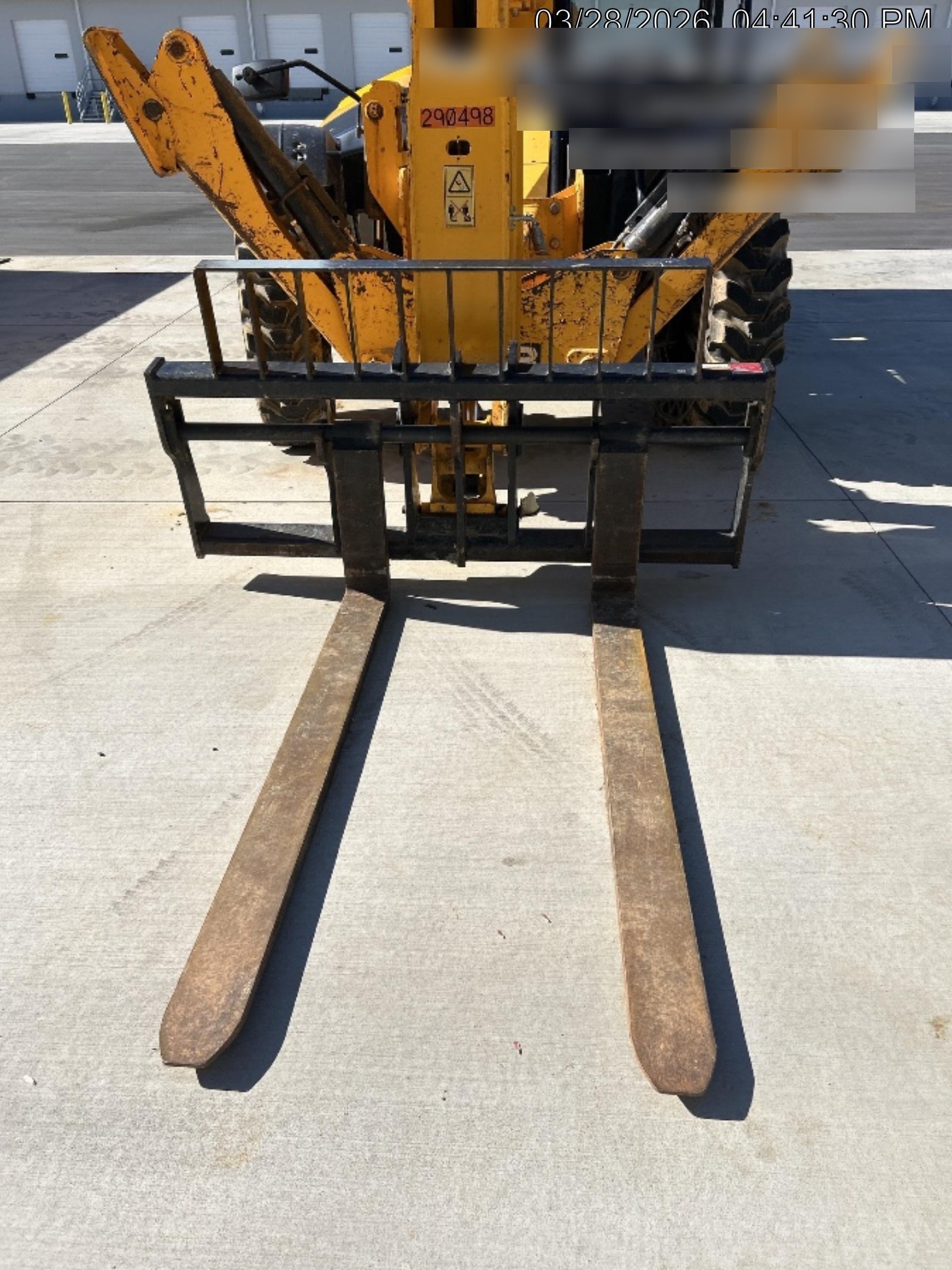 2023 JCB 510-56
