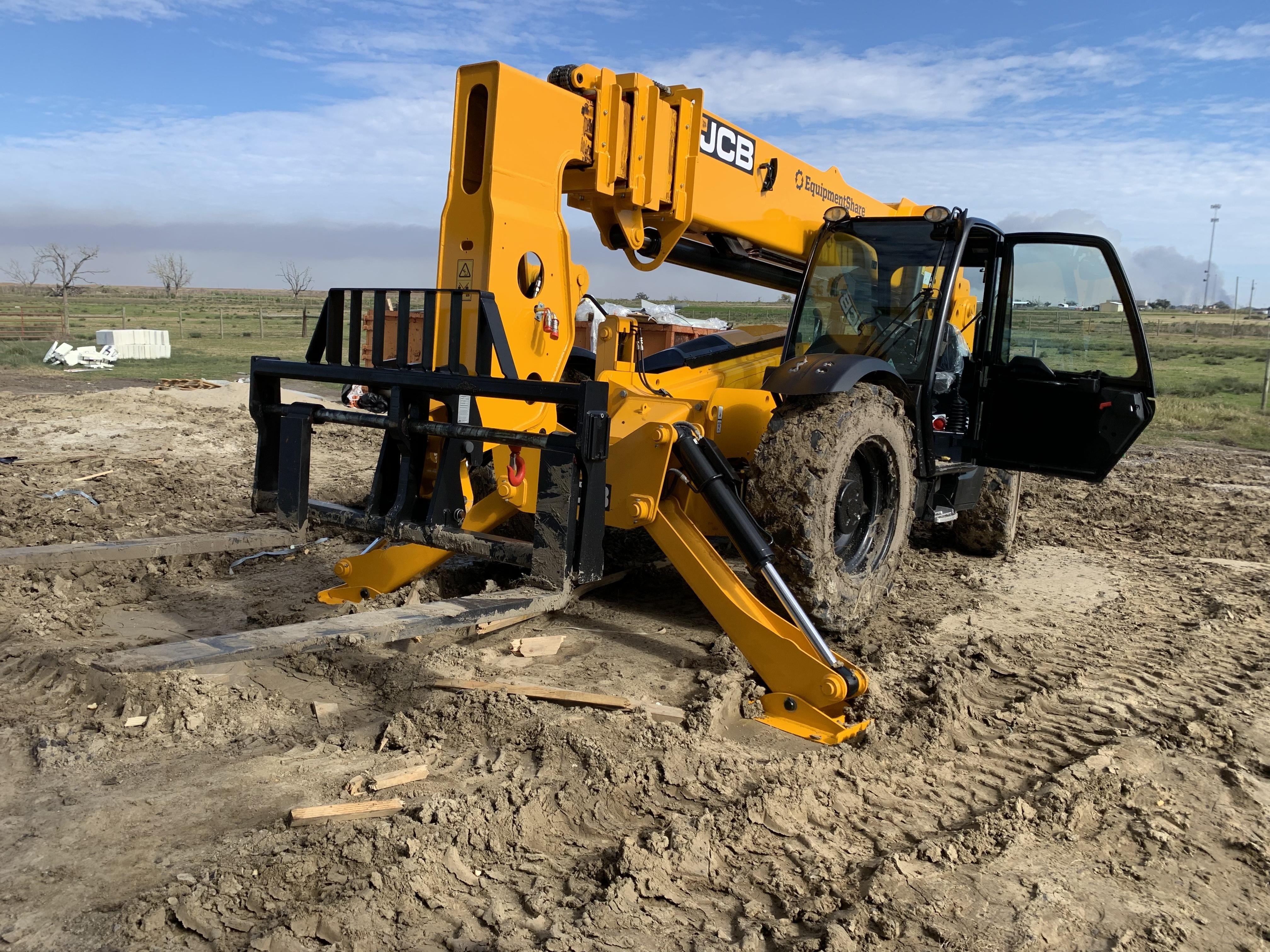 2024 JCB 510-56