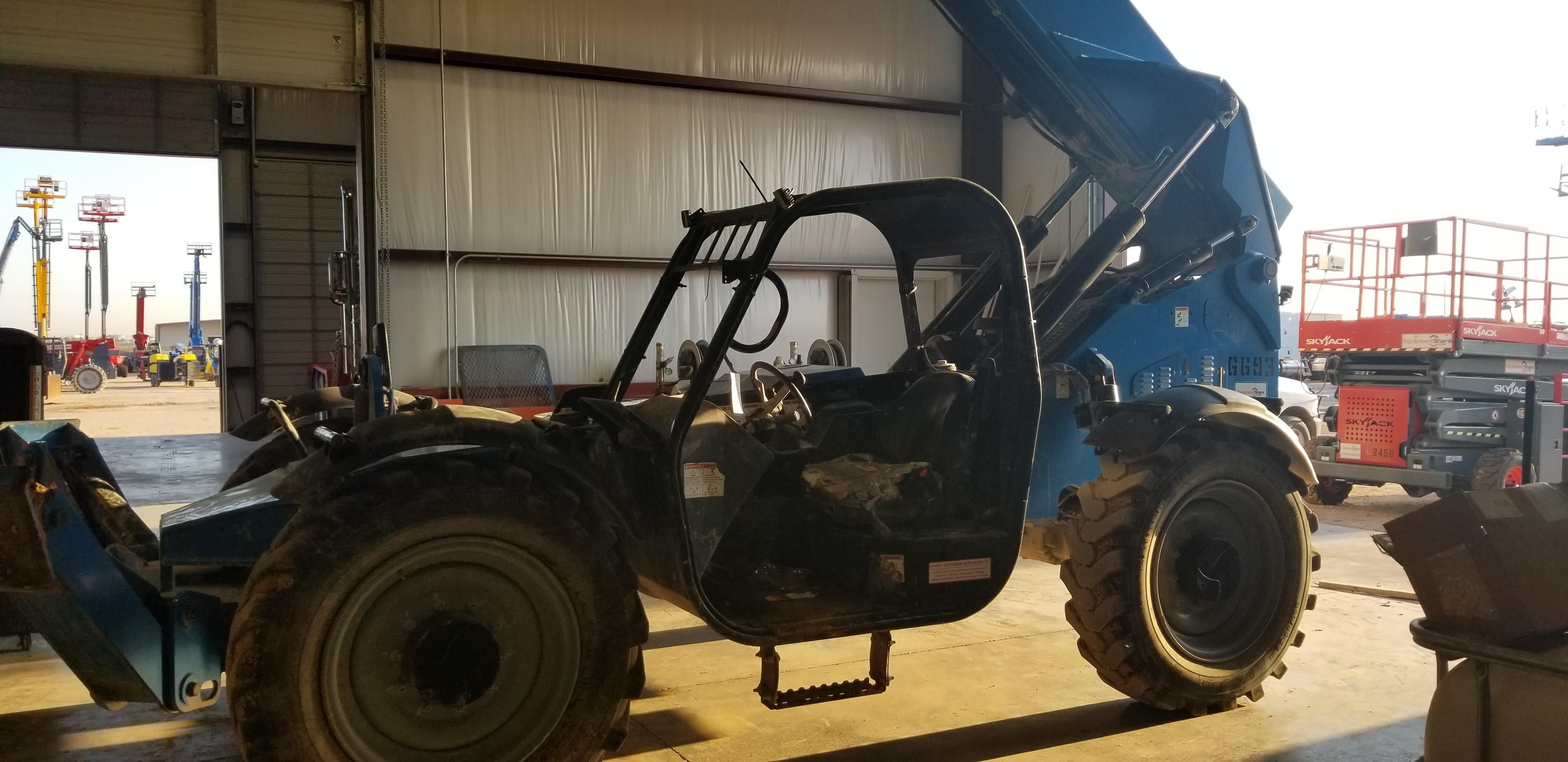 2017 GENIE GTH-1056