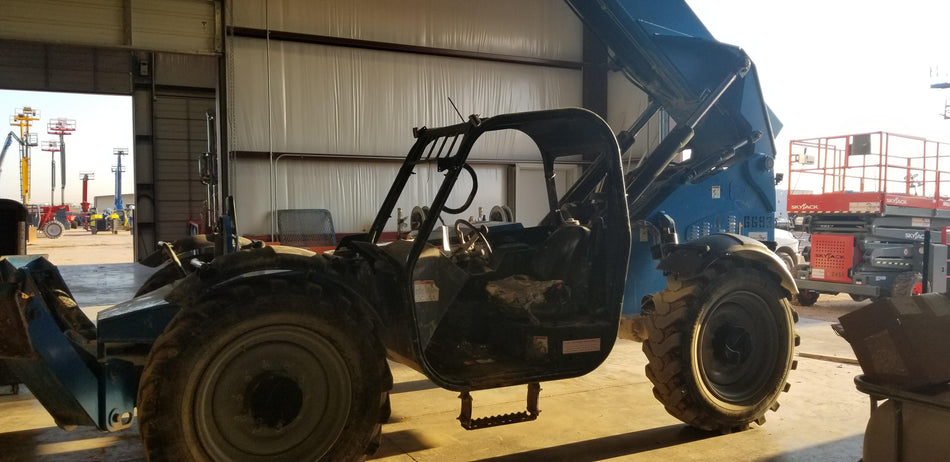 2017 GENIE GTH-1056