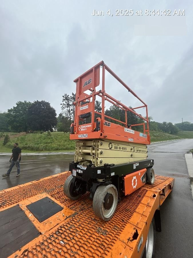 2022 JLG ES2632