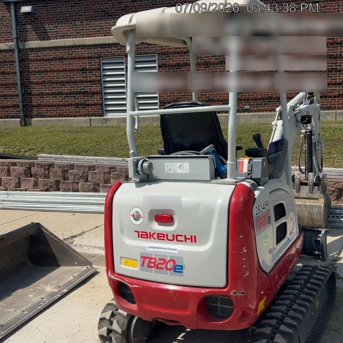 2022 TAKEUCHI TB20e