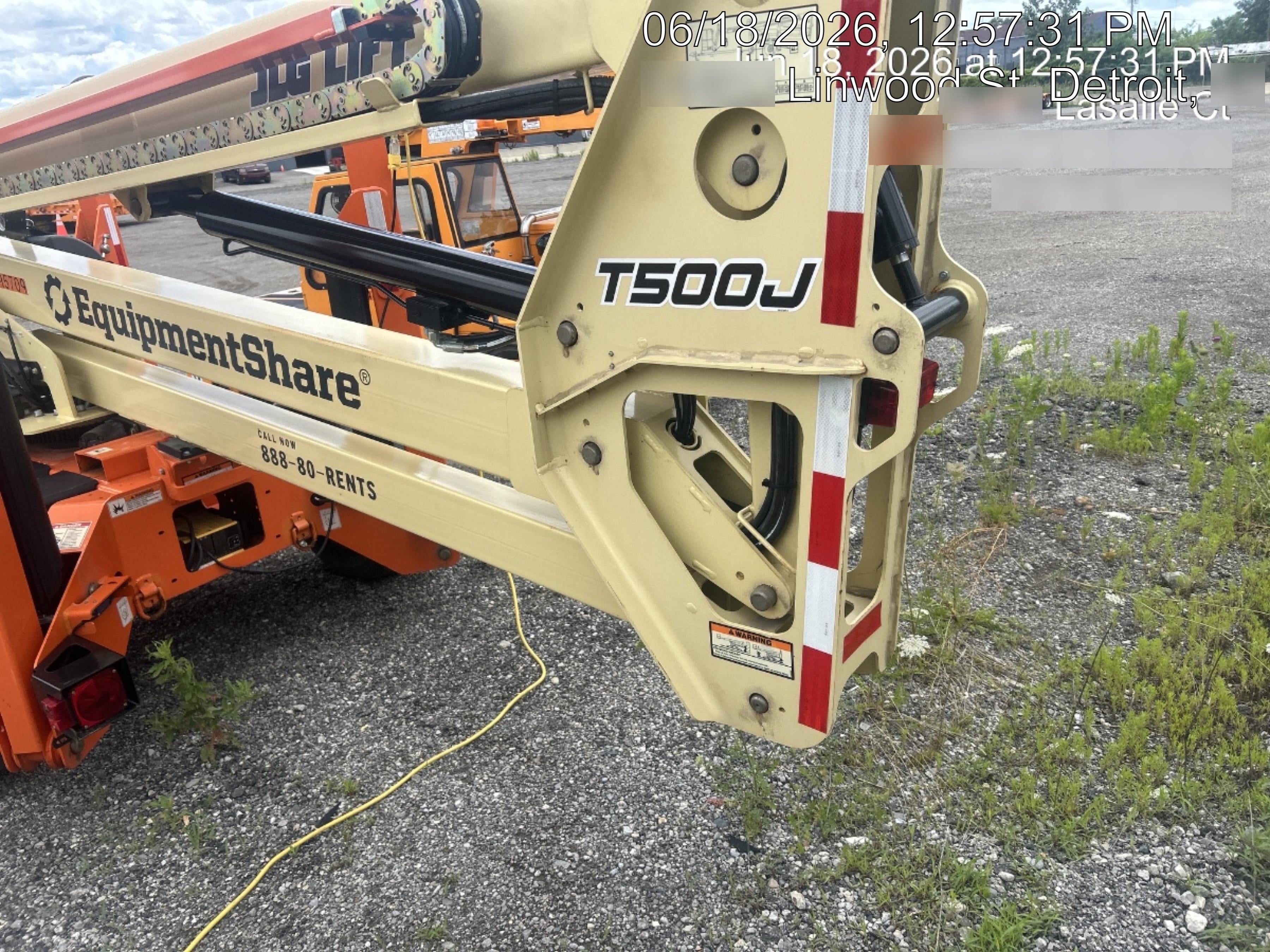 2023 JLG T500J