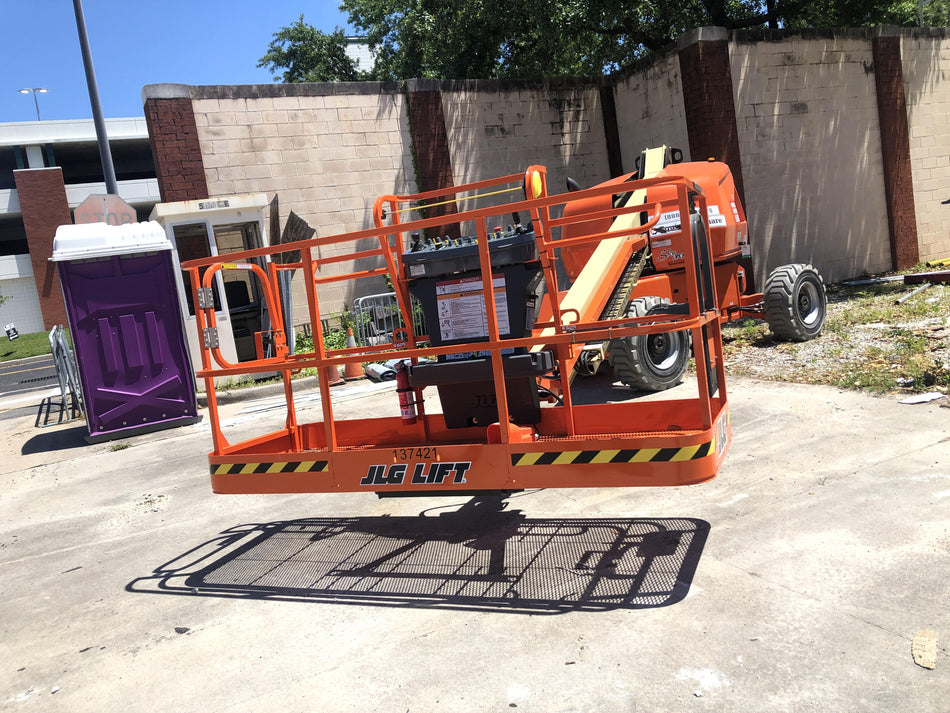 2021 JLG 400S
