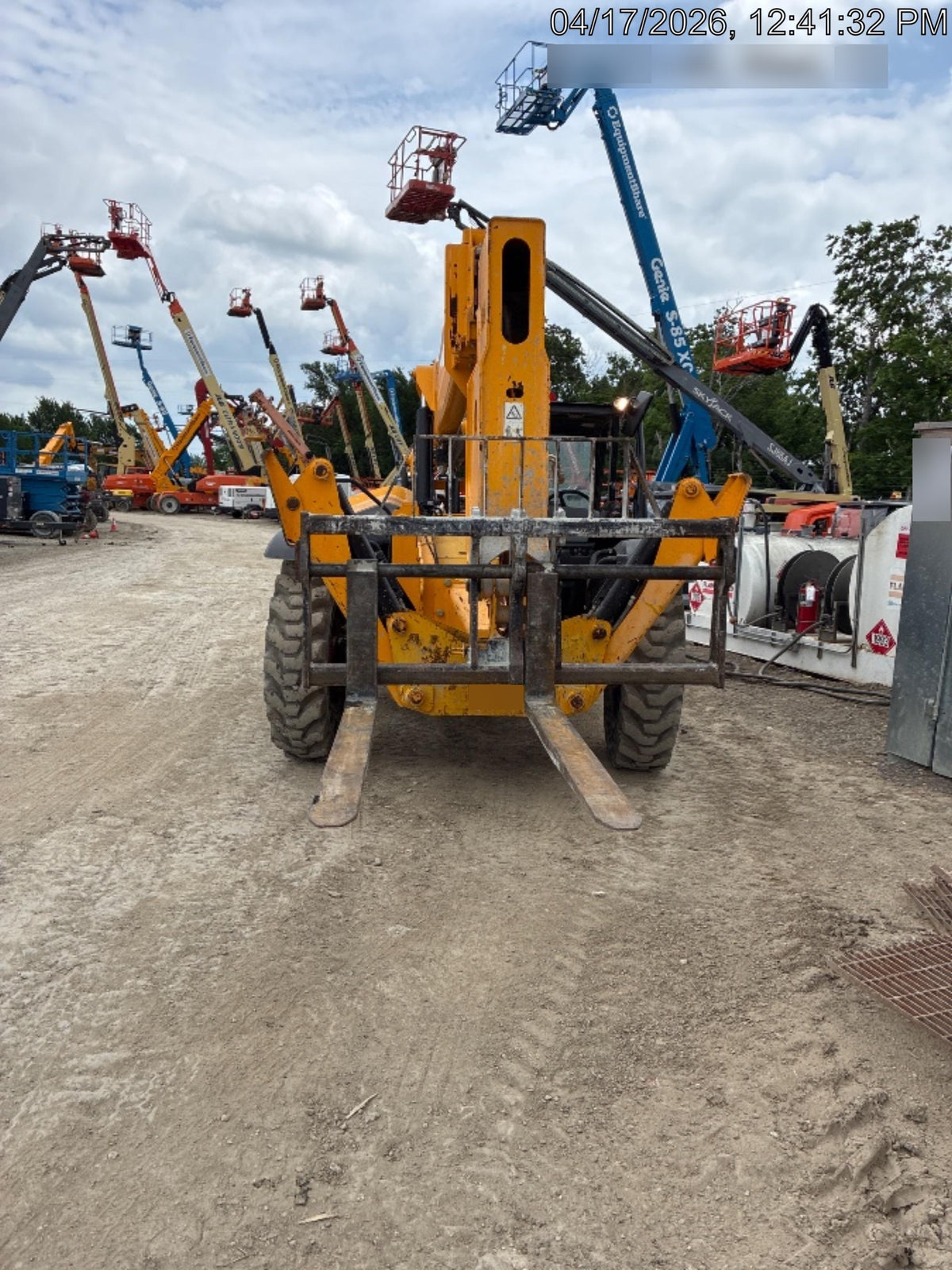 2019 JCB 510-56 Open ROPS, 74 HP, Solid Tires, Worklights, Beacon, Aux Hydraulics, Lifting Eye 66" Carriage/60" Forks