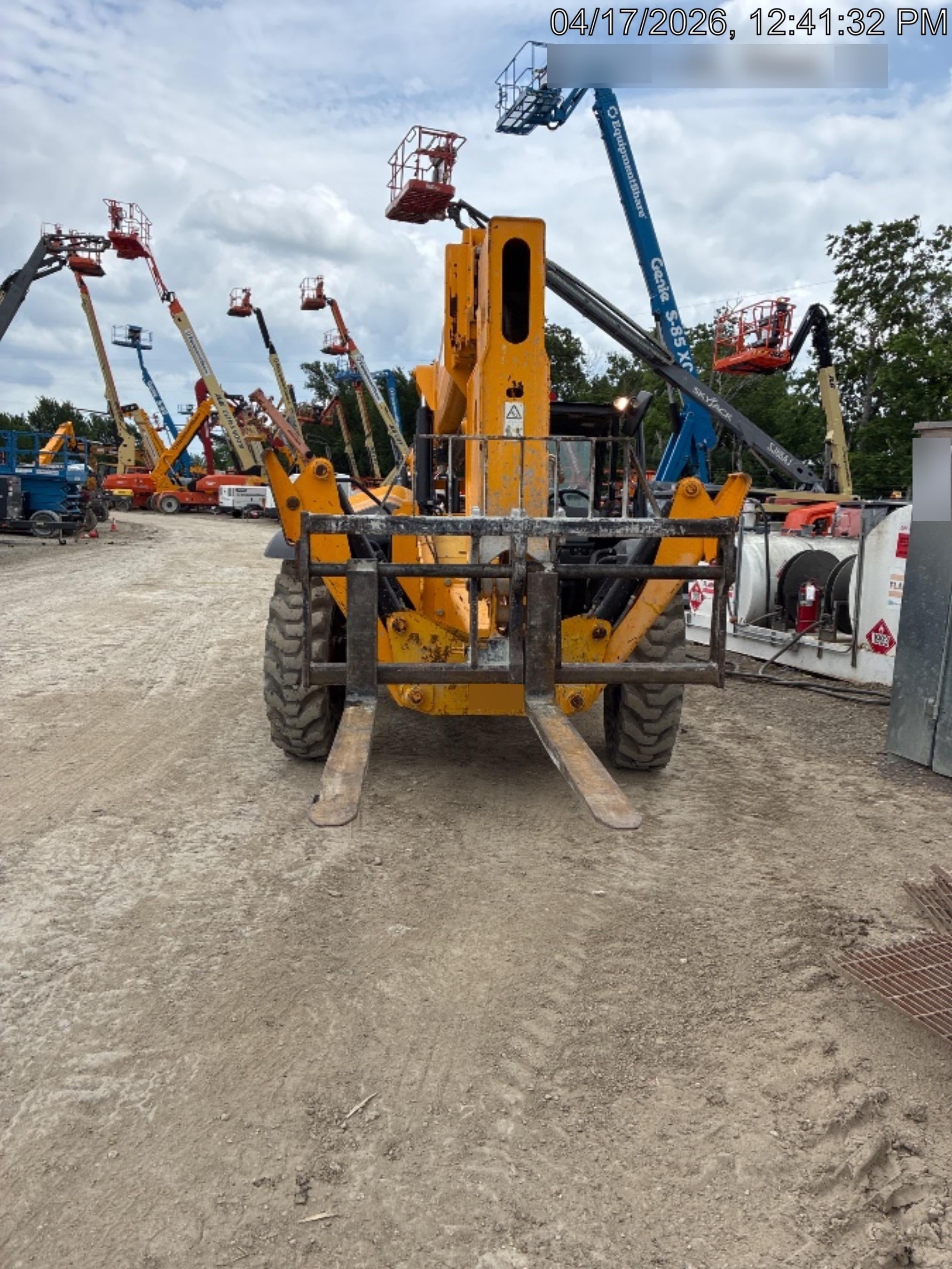 2019 JCB 510-56 Open ROPS, 74 HP, Solid Tires, Worklights, Beacon, Aux Hydraulics, Lifting Eye 66" Carriage/60" Forks