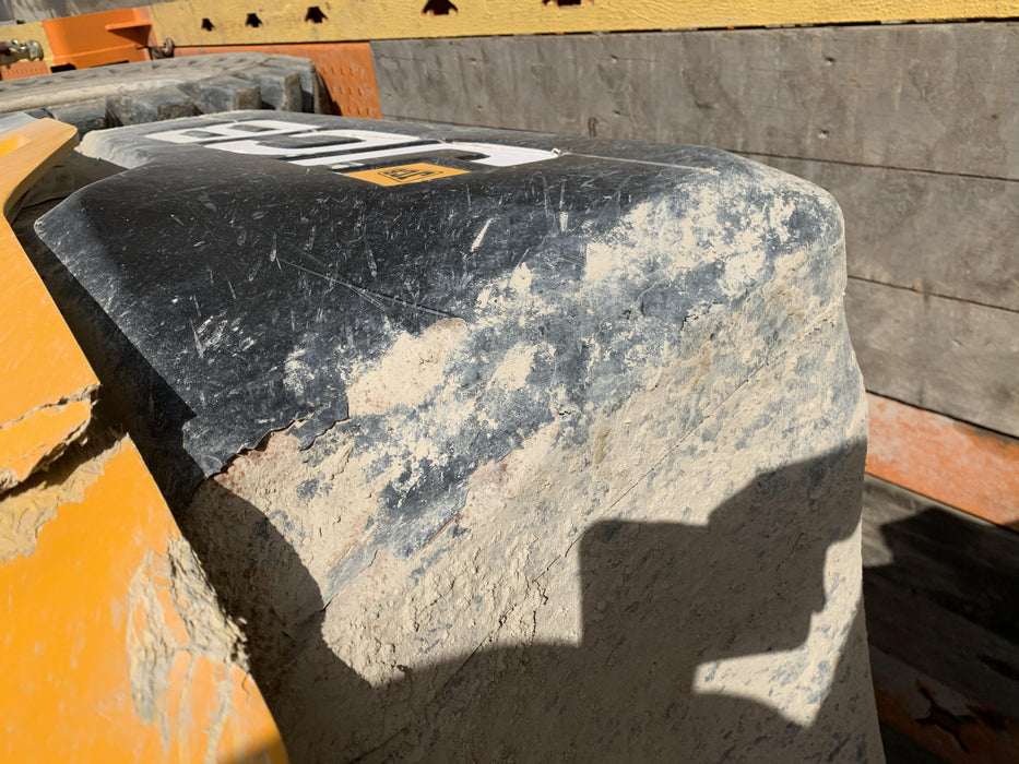 2019 JCB 509-42 Cab/Heat/Air, 74 HP, Solid Tires, STD Worklight, Beacon, Aux Hydraulics, Lifting Eye, Back up Alarm w/66" Carriage/60" Forks