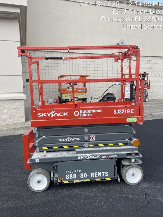 2024 Skyjack SJ3219 Electric Drive, Sld NM Tires, DBcns, RFRails, Power to Platform, T3 + Access Control