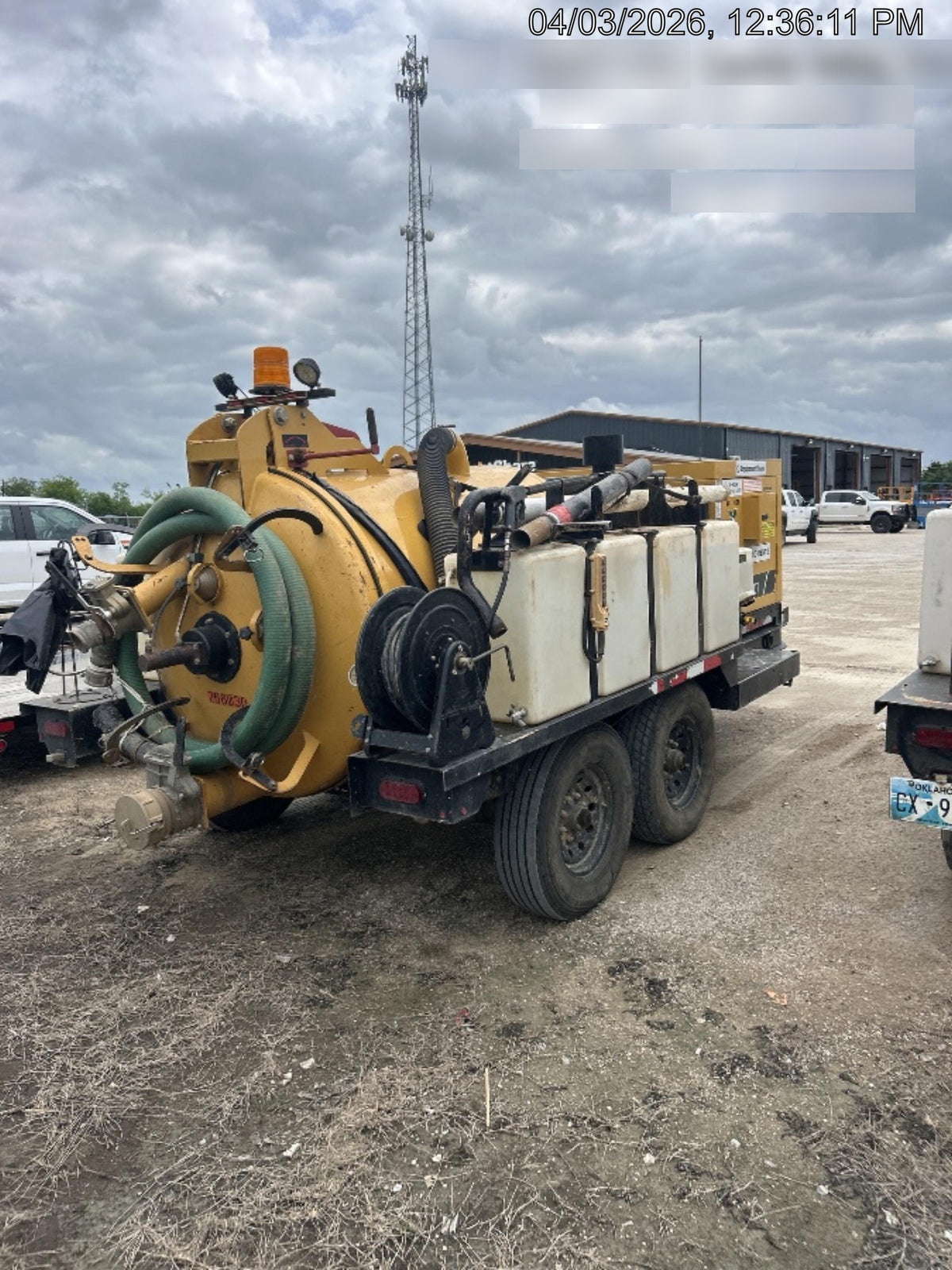 2023 VAC-TRON LP573XDT