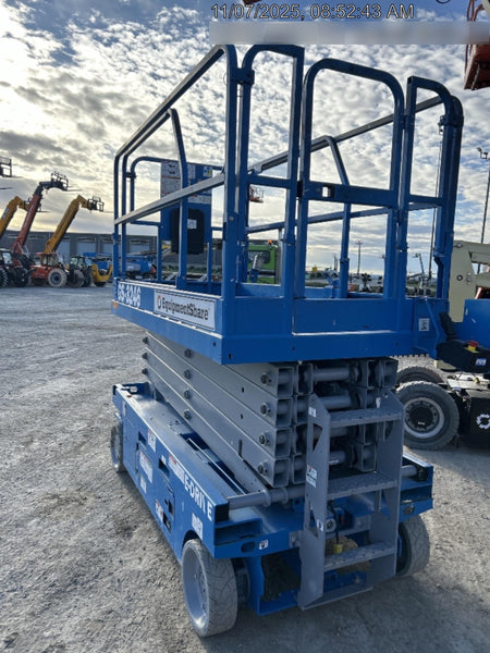2022 GENIE GS-3246