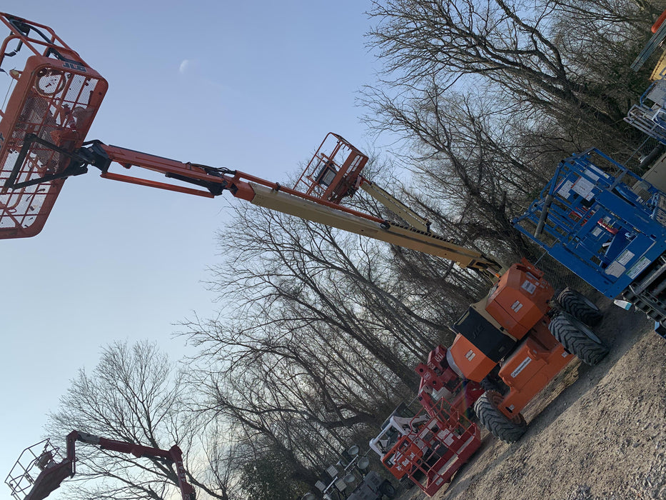 2019 JLG 800AJ