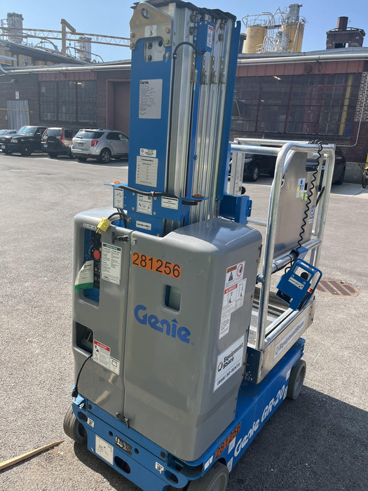 2022 GENIE GR-20