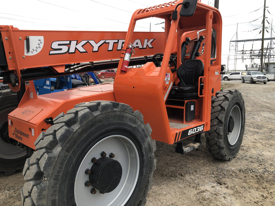 2019 Skytrak 6036 Canopy, Solid Tires, LED Work Lights, Beacon w/72" Carriage, 48" Pallet Forks
