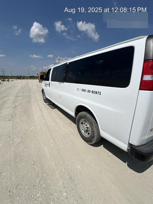 2024 CHEVROLET Express Van - Rental