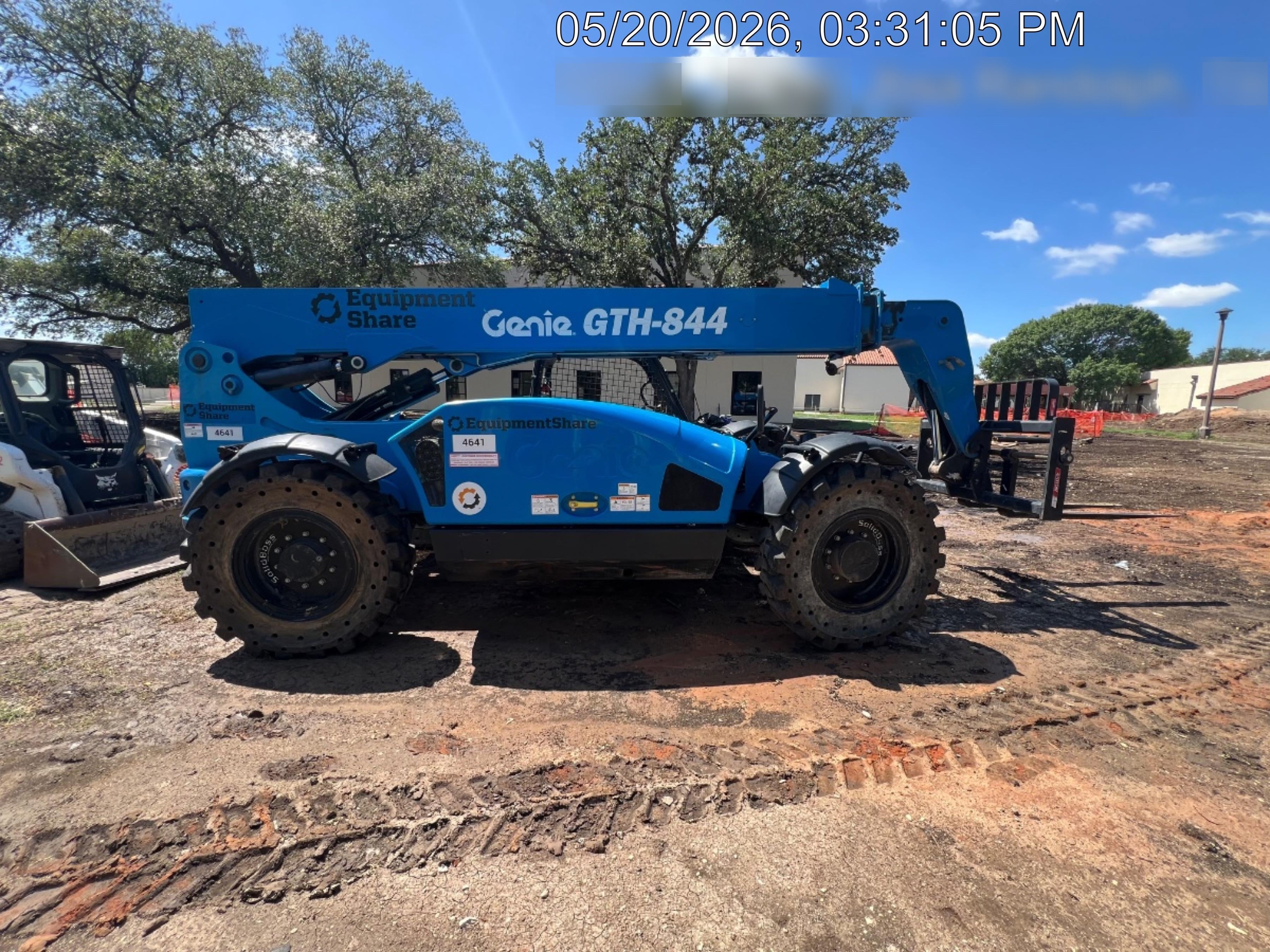 2017 GENIE GTH-844