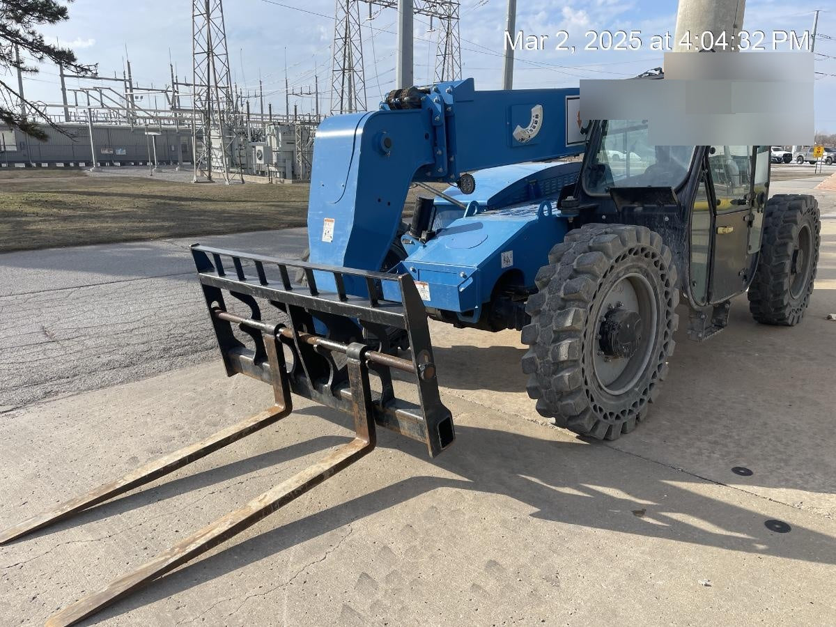 2022 GENIE GTH-844