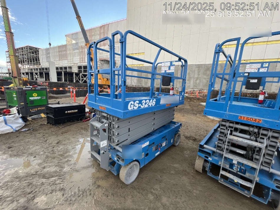 2022 GENIE GS-3246