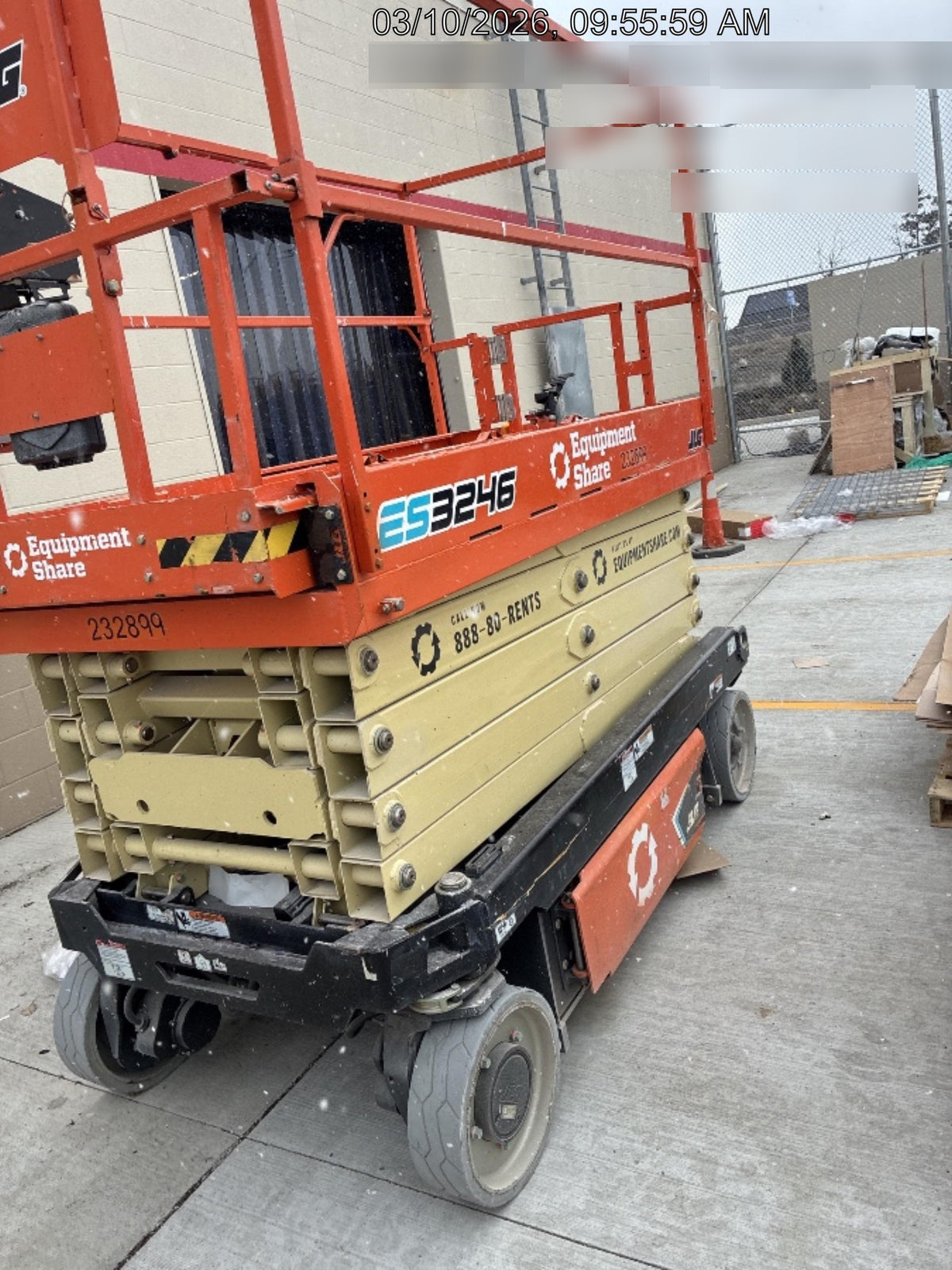 2022 JLG ES3246