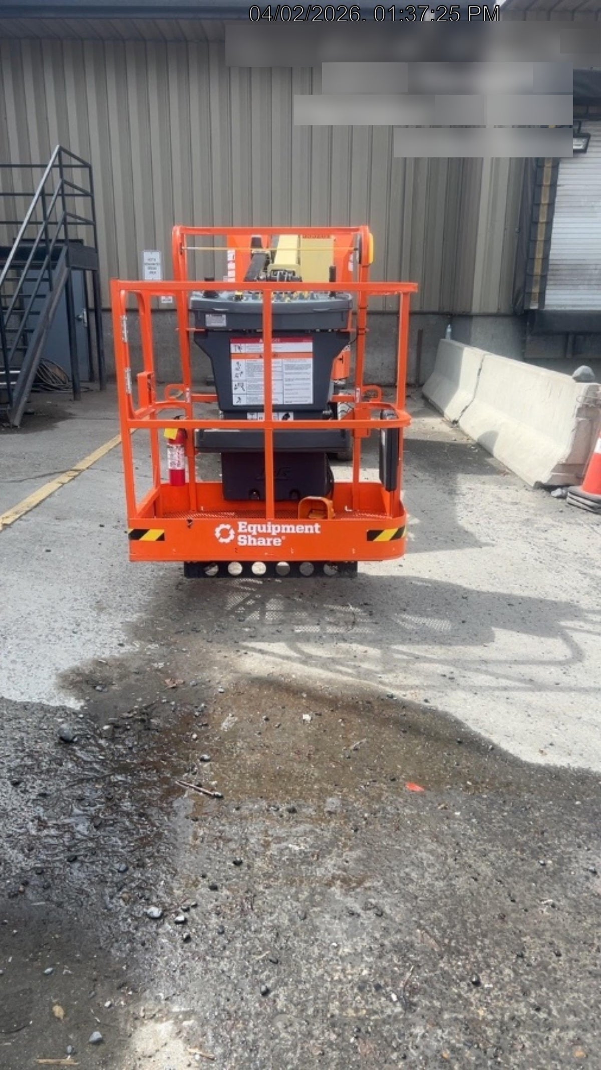 2025 JLG E300AJP