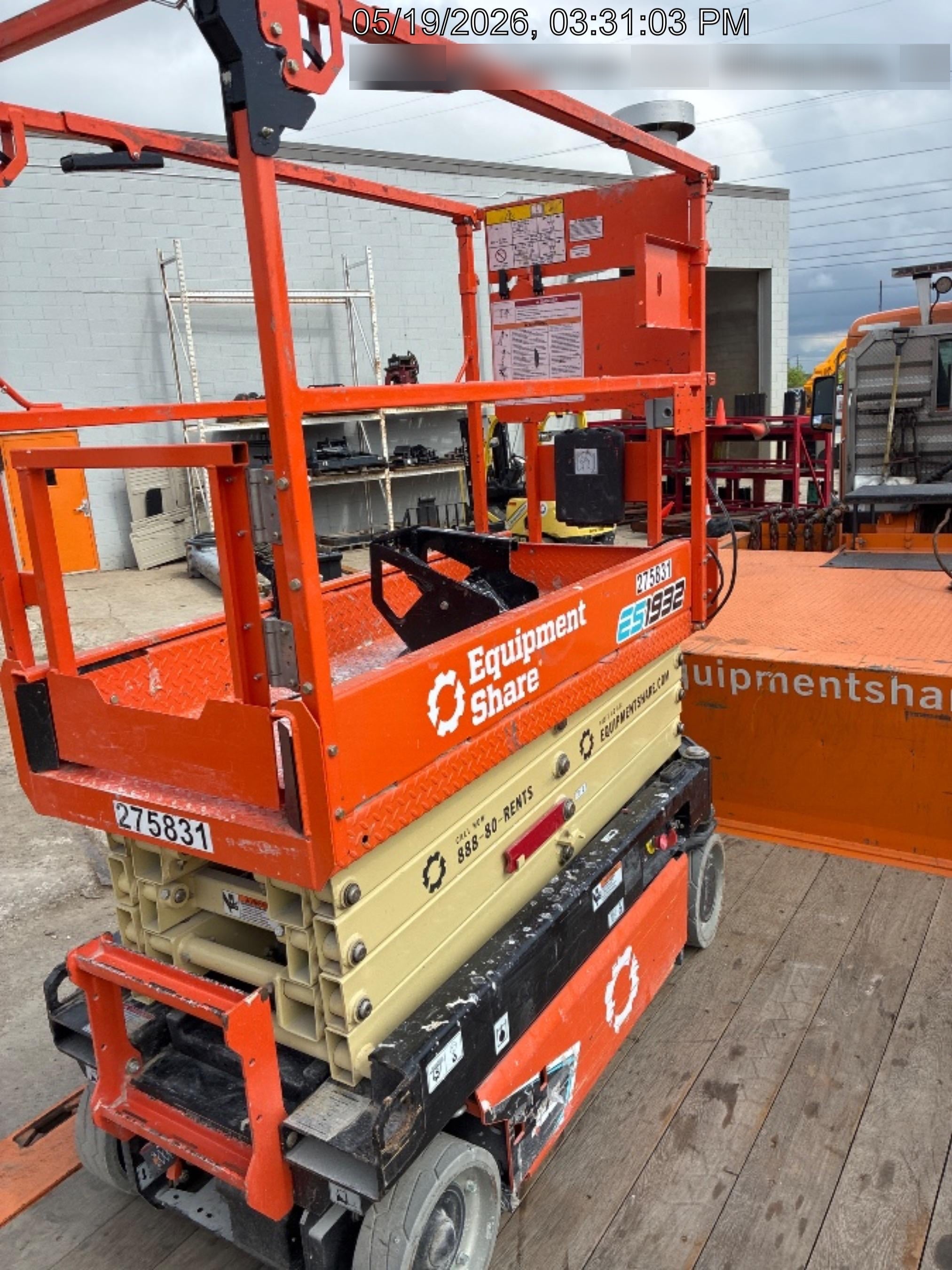 2022 JLG ES1932