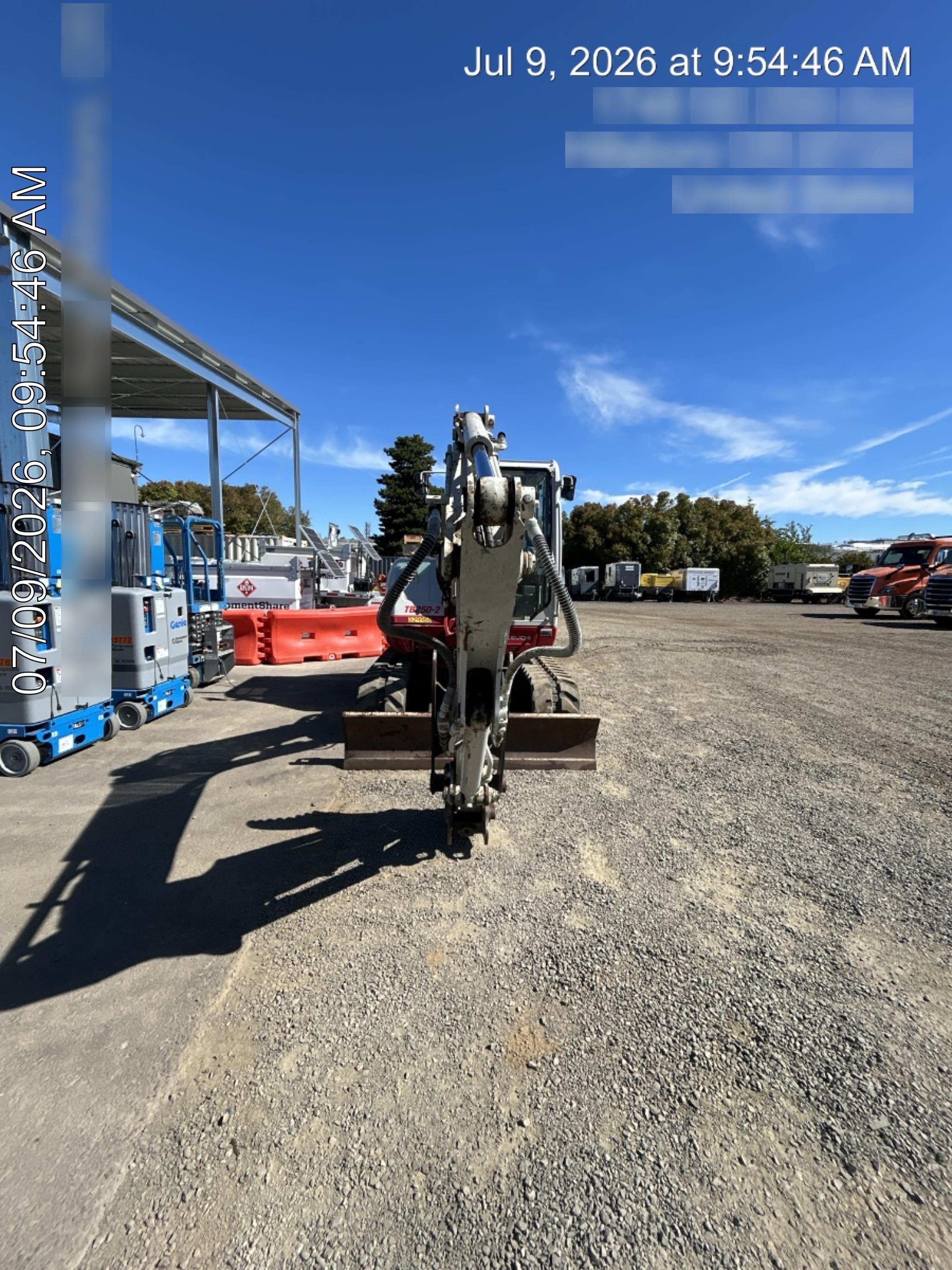 2023 TAKEUCHI TB250-2CR