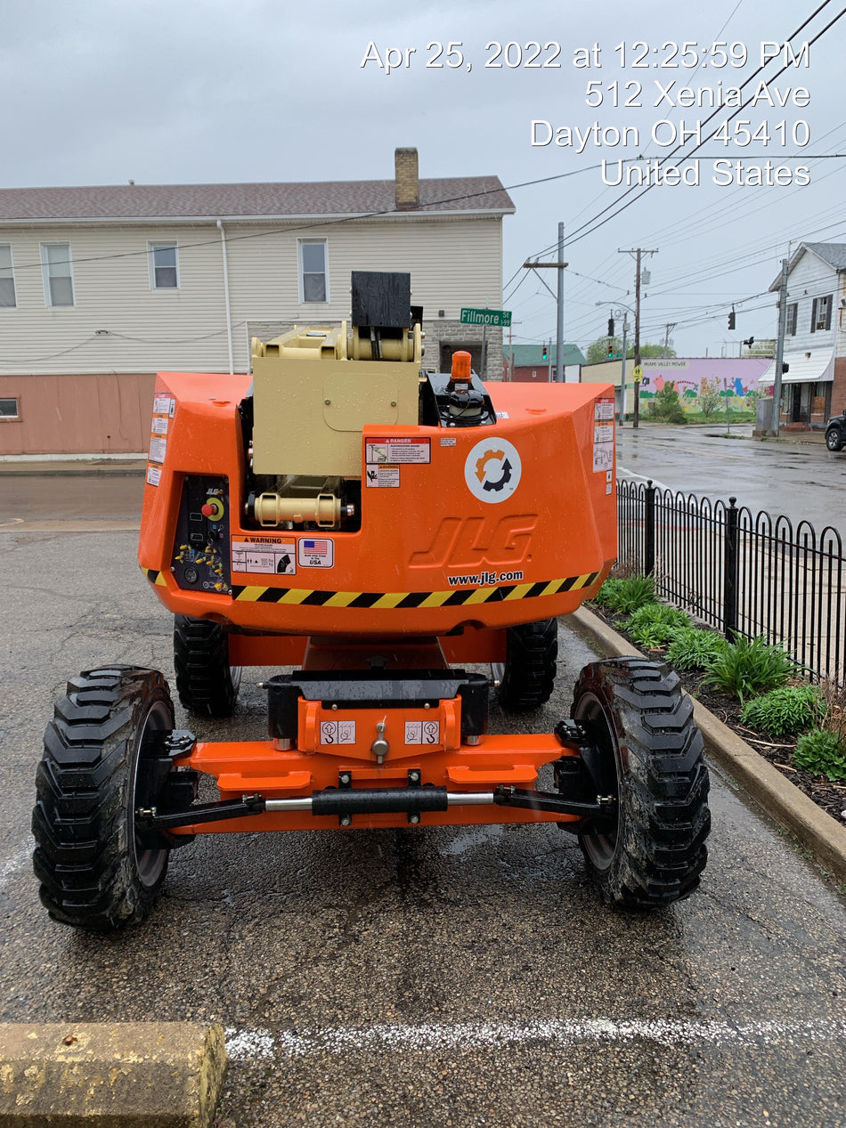 2022 JLG 340AJ