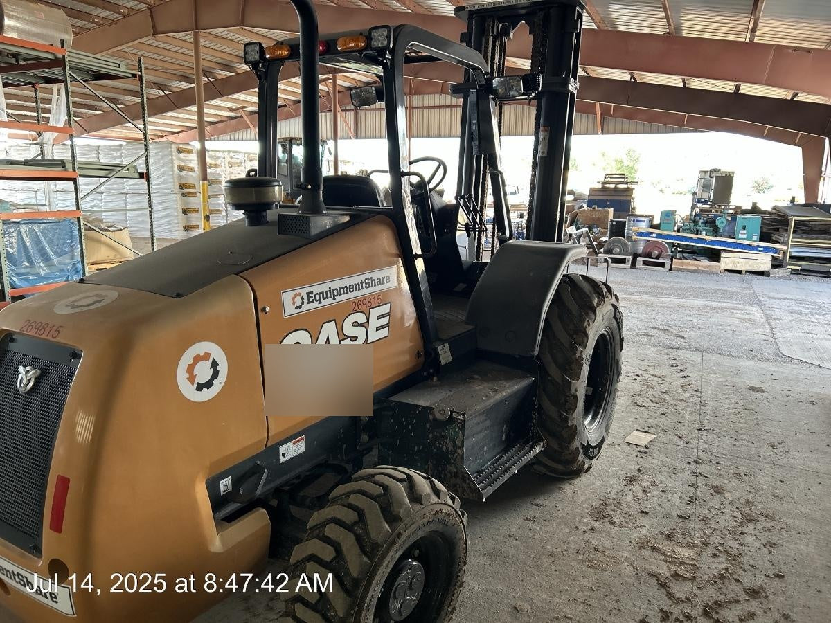2023 CASE 588H