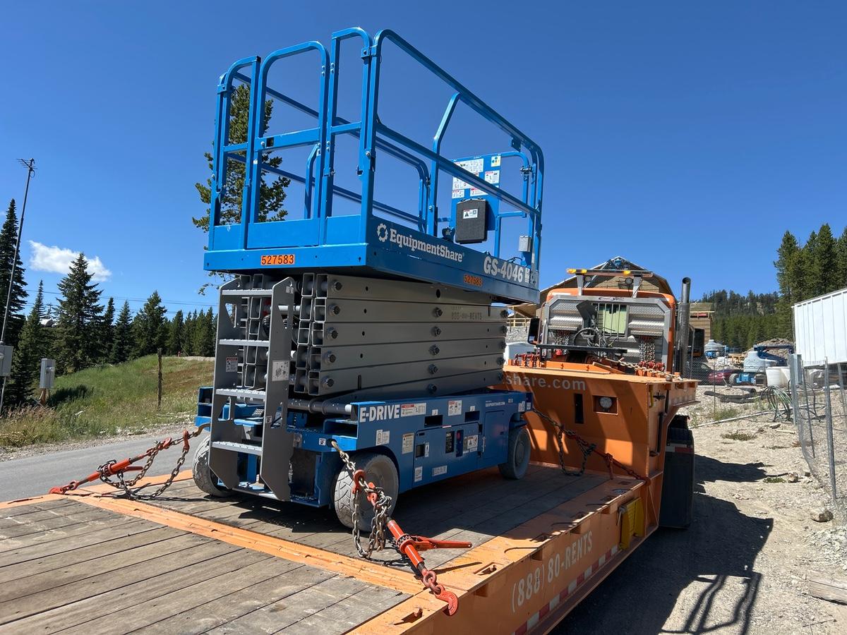 2025 GENIE GS-4046 E Drive