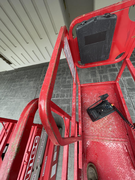 2020 MEC 1330SE Solid NM Tires, Steel Swing out Doors, LCS, Beacon, 900W Invertor