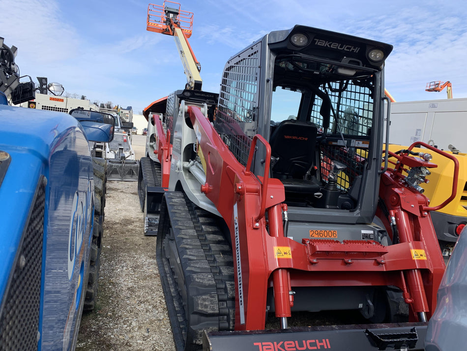 2023 TAKEUCHI TL12R2-CR