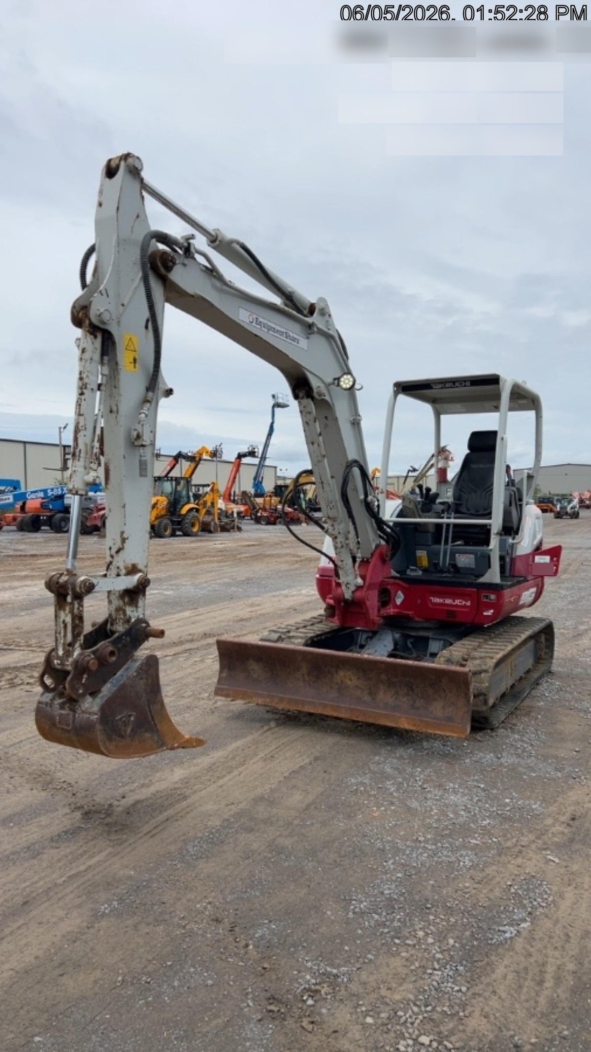2021 TAKEUCHI TB250-2