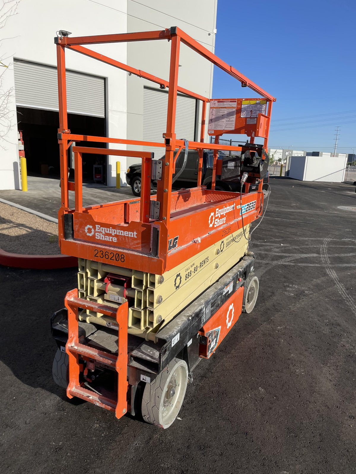2022 JLG ES2632