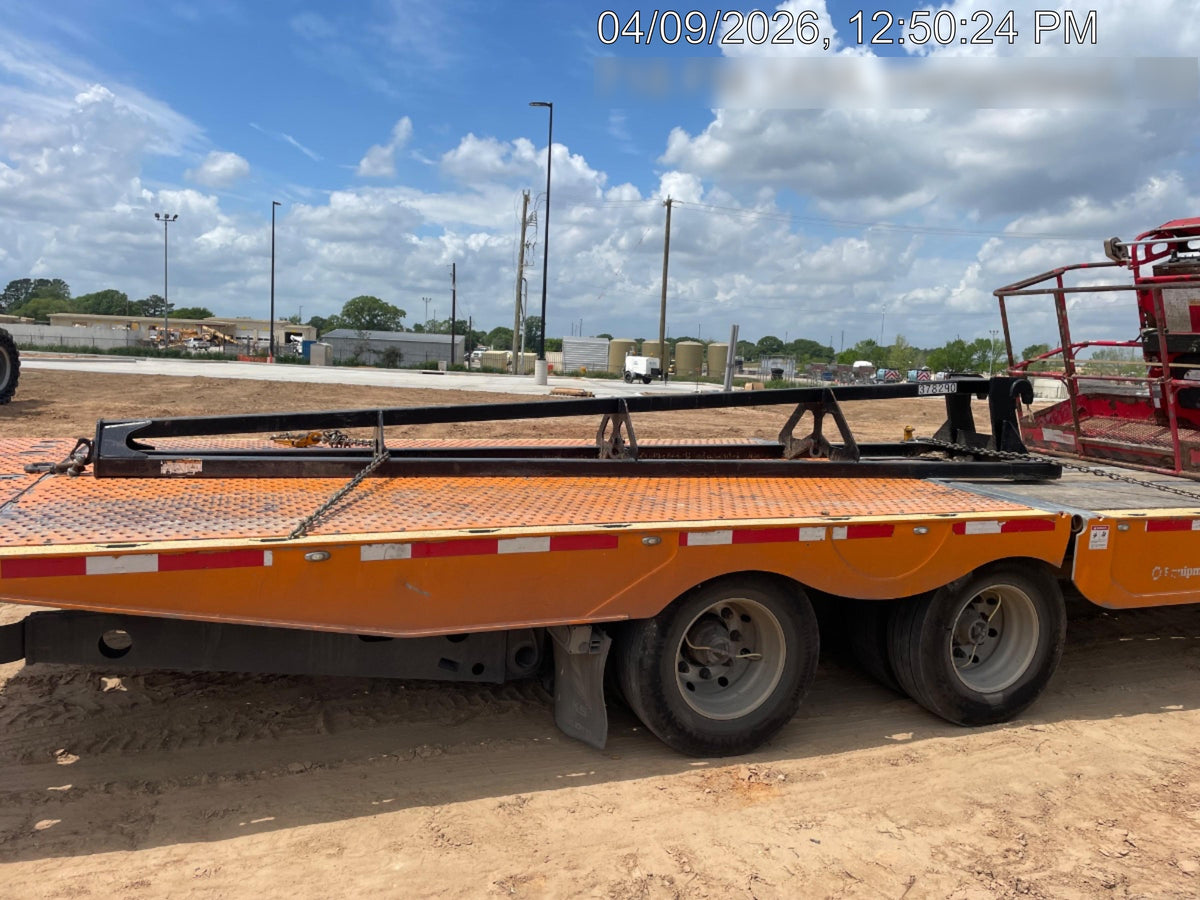 2023 JLG 1001275852