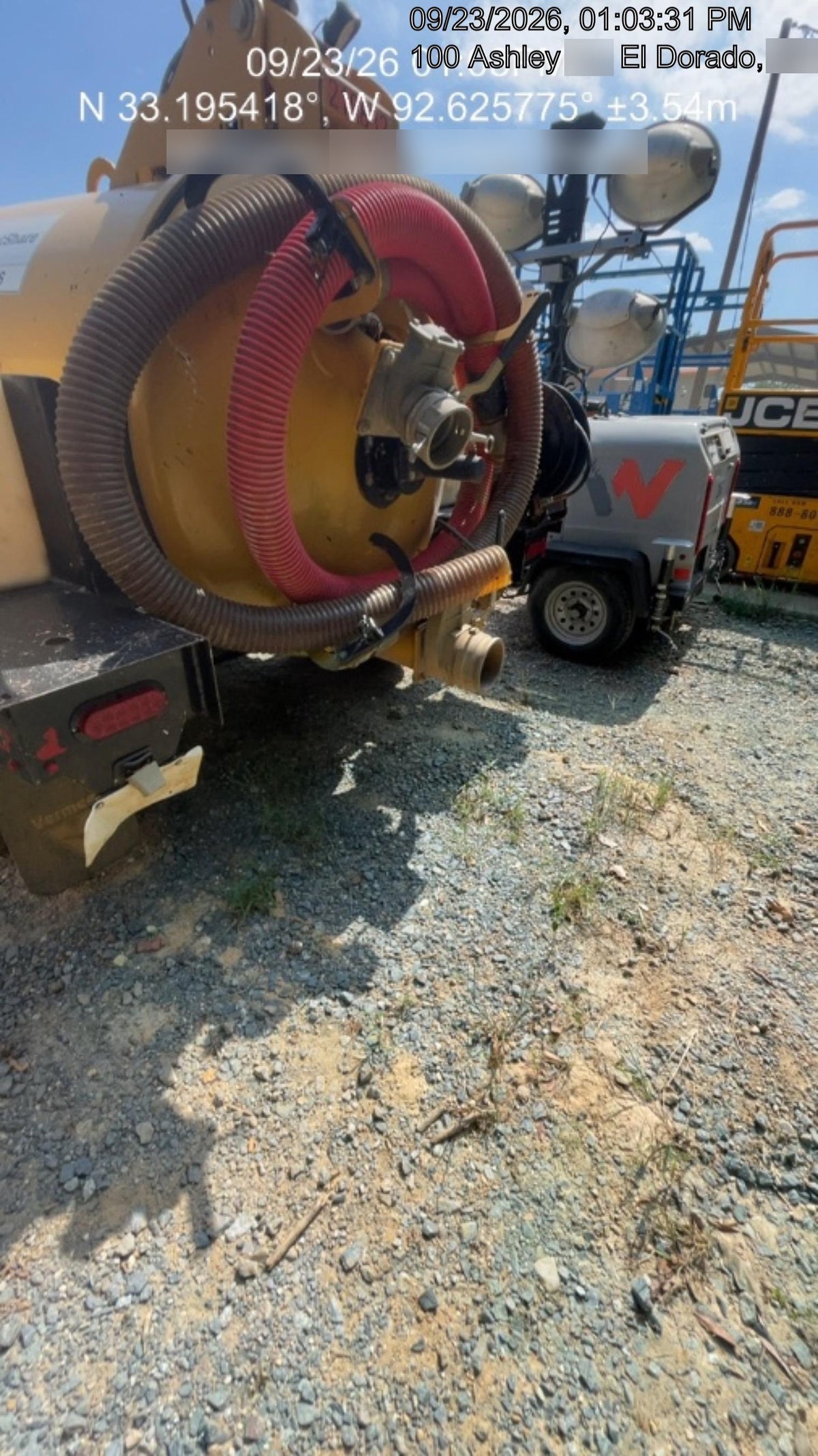 2022 Vac-Tron LP573XDT T4 Koehler Diesel Engine, 500 Gallon Debris Tank, x2 100 Gallon Water Tanks