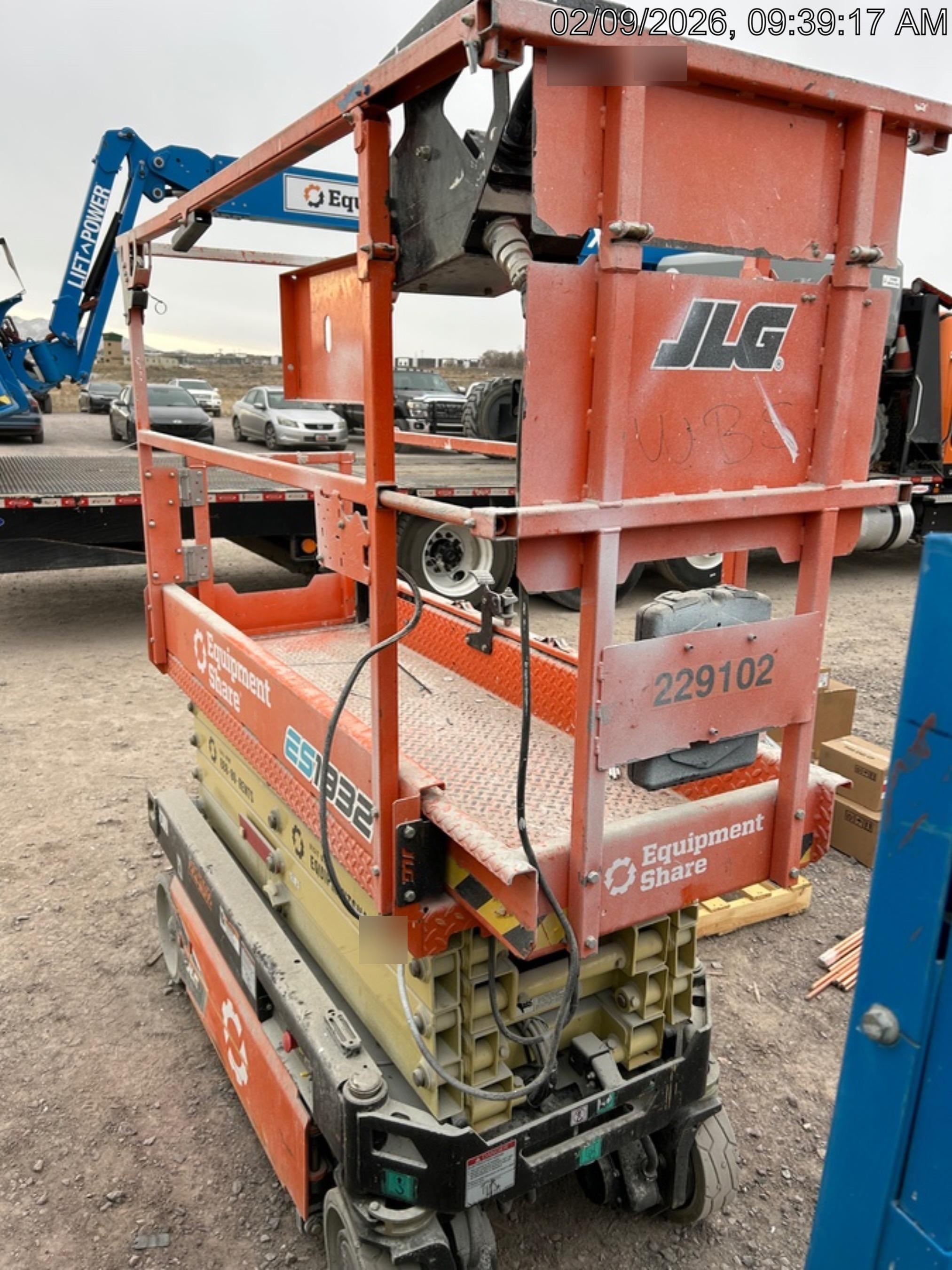 2022 JLG ES1932