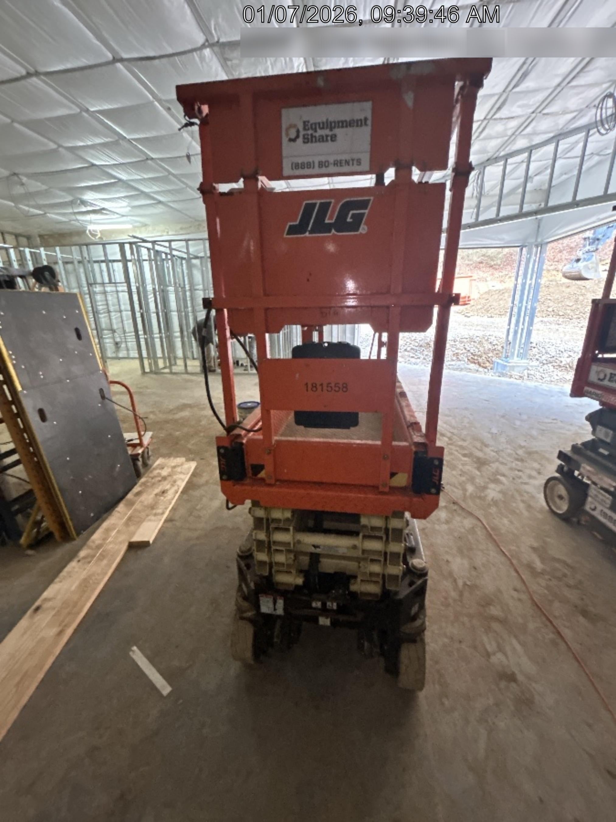 2021 JLG ES1932