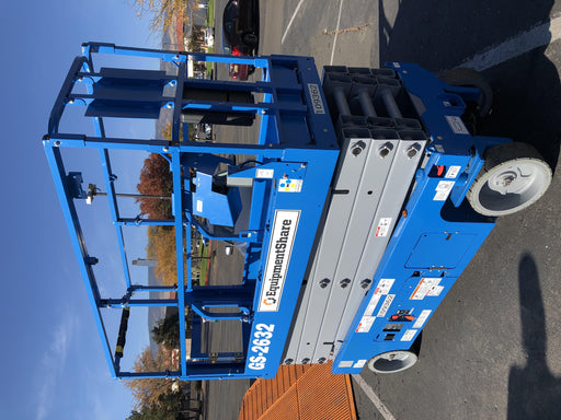 2020 Genie GS-2632 Solid NM Tires, Folding Rails with Half-Height Swing Gate, Beacon, 800W Invertor