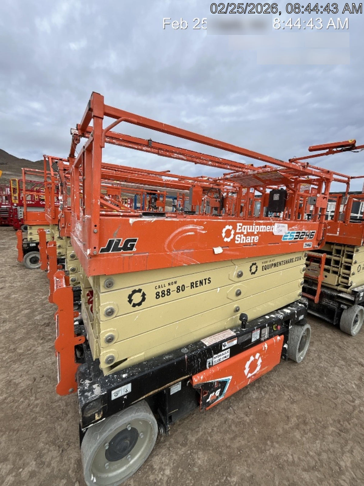 2022 JLG ES3246