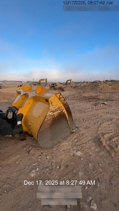 2019 John Deere 524L Cab/Heat/AIR, 3rd Function Hydraulics, Hydraulic JRB QC 2.75 Yd. Bucket, 60" Carriage/72" Forks