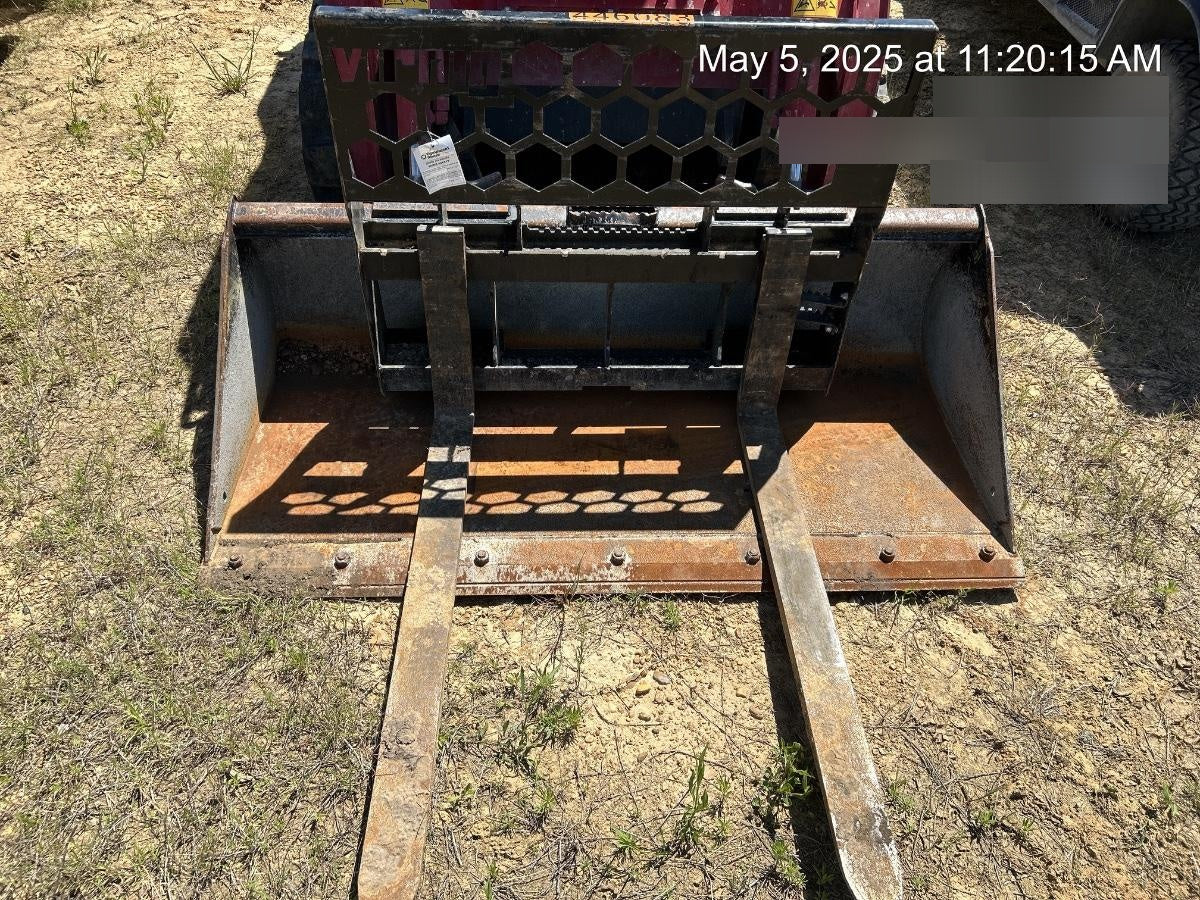 2024 VIRNIG 48" Pallet Forks - Virnig