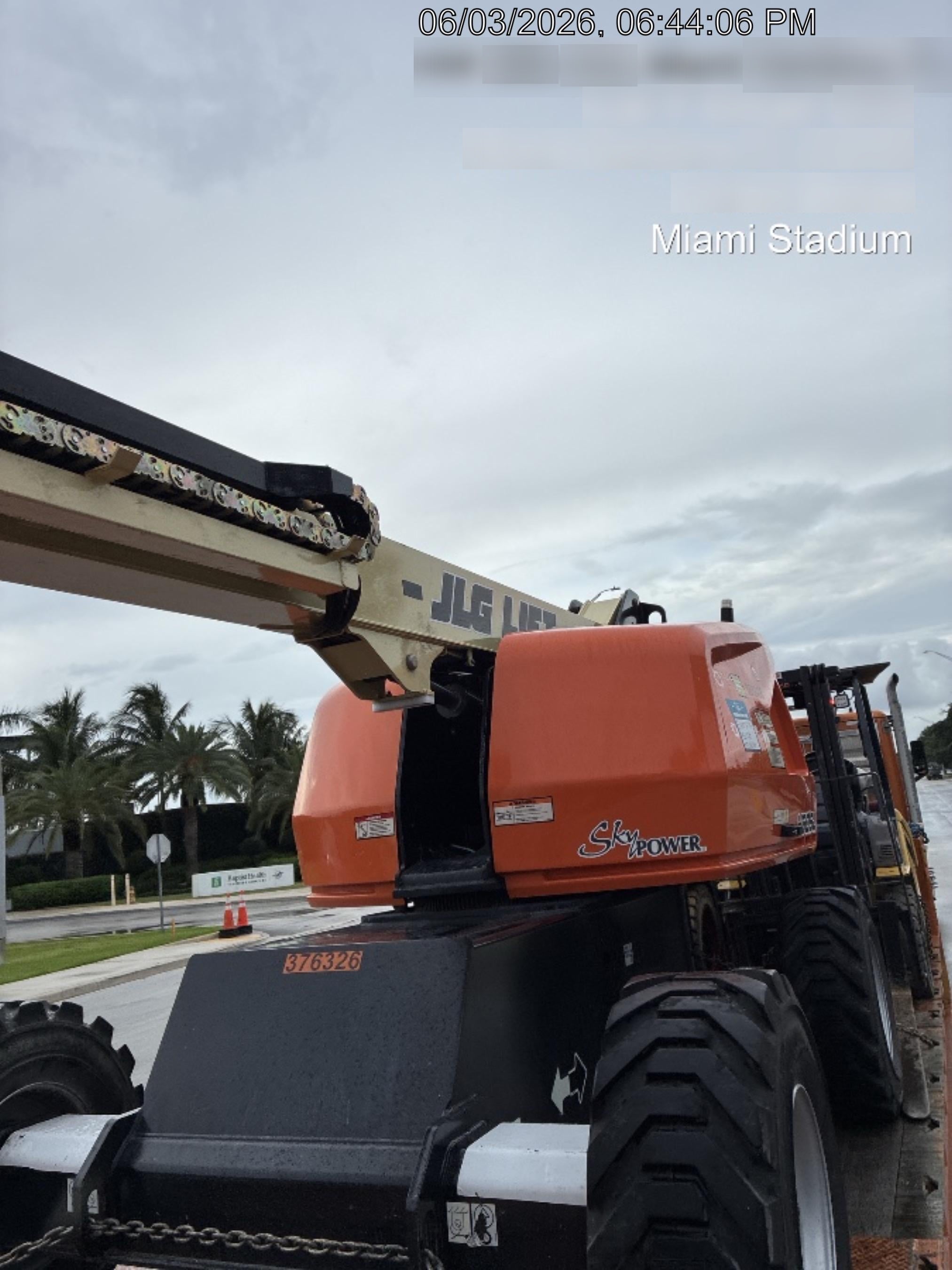 2023 JLG 460SJ