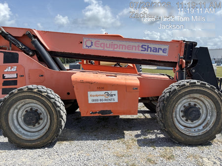 2016 JLG 8042
